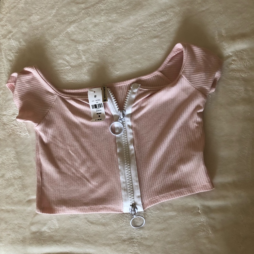 Emma & Sam cropped shirt
